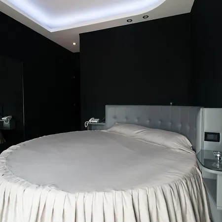 Fly Boutique Hotel Napoli