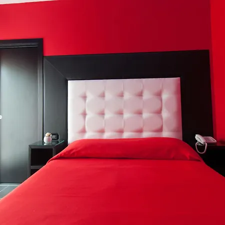 Fly Boutique Hotel