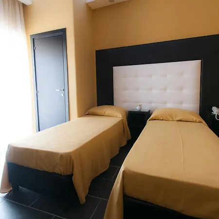 Hotel Fly Boutique 3*