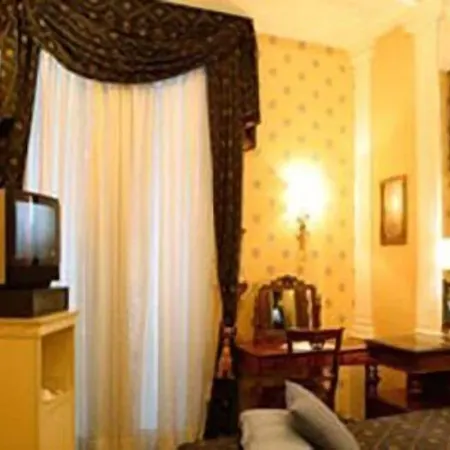 Miramare Otel 4*