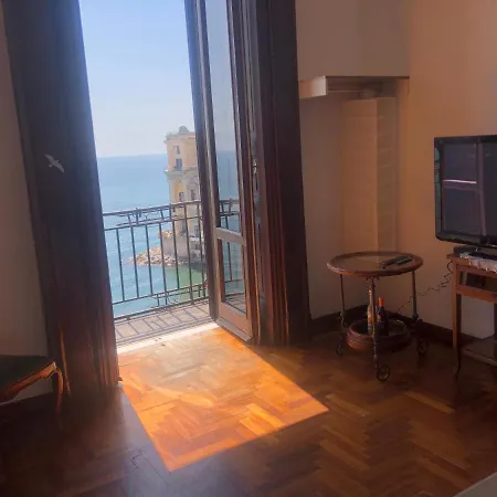 Vista Mare Napels