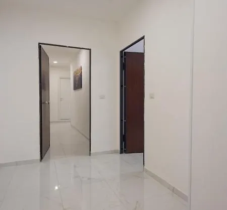 Apartment Toledo 2 *