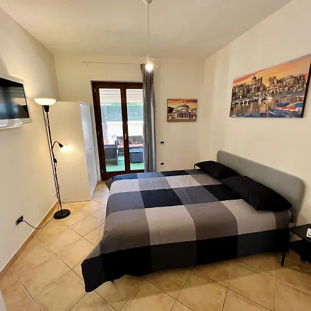 House Of Mola Apartment Naples