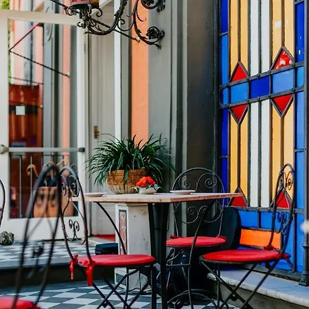 Hotel Costantinopoli 104