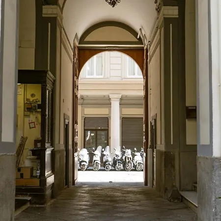 Chiatamone Relais Naples