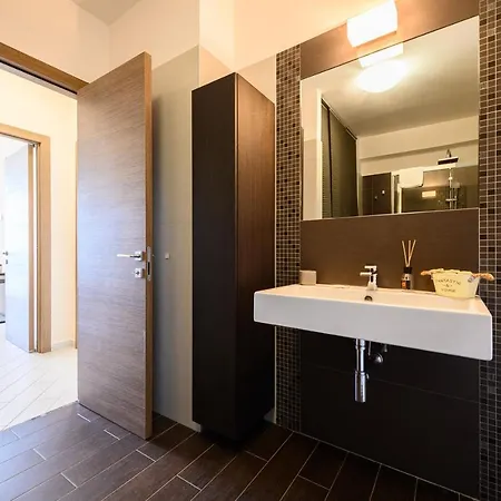Apartament Viale Dei Colli Aminei 10