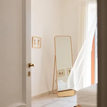 Le Tre Regine Apartment Naples