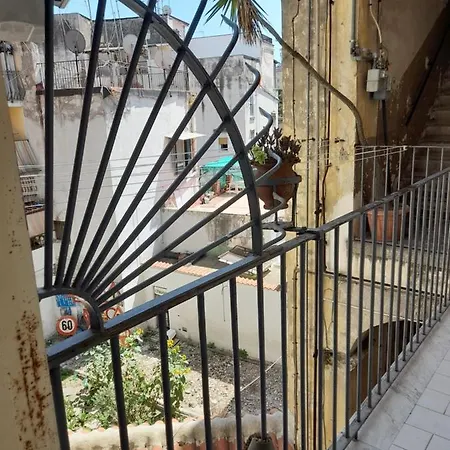 Vacanze Da Angela - Orto Botanico Apartment Naples