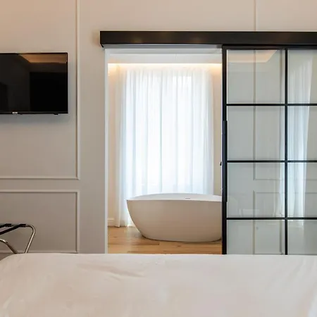 Unico Relais בית הארחה 5*