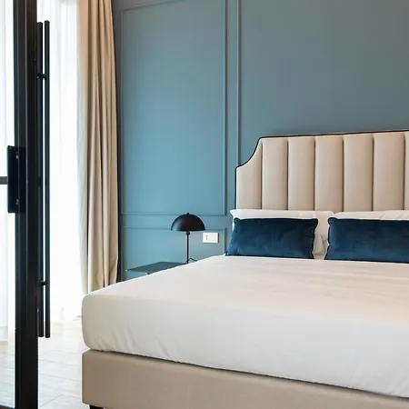 Unico Relais 5* נאפולי