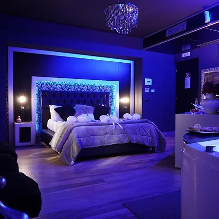 Hotel Angioino & 3*