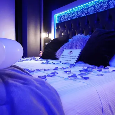 Hotel Angioino & 3*