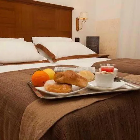 Hotel Garibaldi 3*