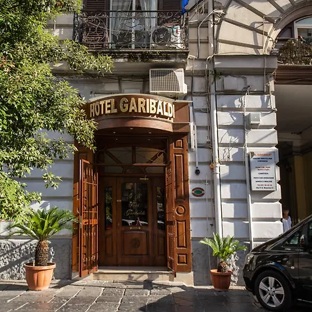 Garibaldi Hotel 3*