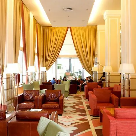 Otel Renaissance Mediterraneo Napoli