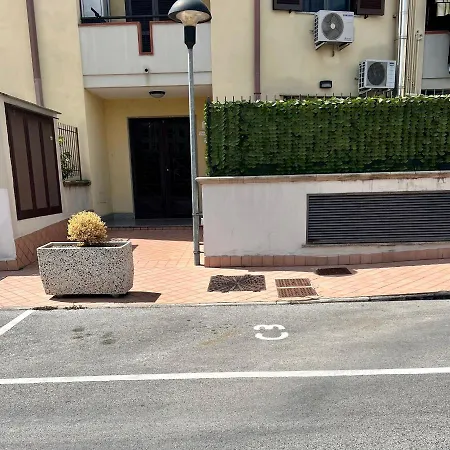 House Of Mola Naples