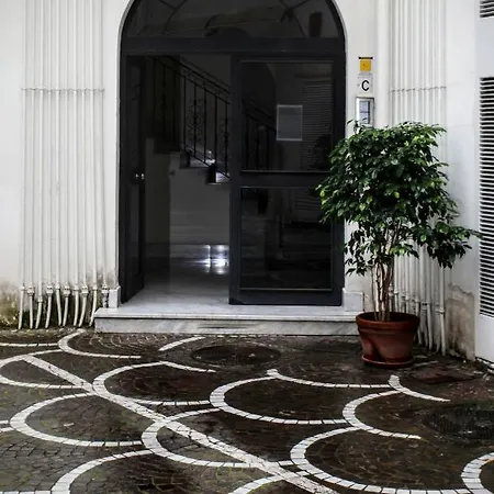 Duomo Luxory 招待所 那不勒斯