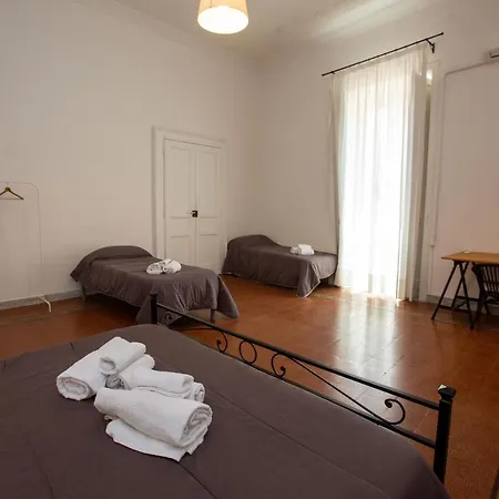 Bed & Breakfast Vecchia - Chiaia Naples