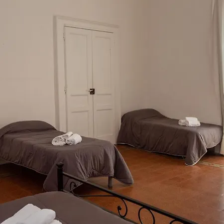 Vecchia - Chiaia Bed & Breakfast *