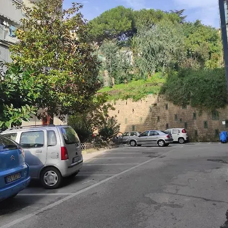 Fuorigrotta Appartamento *