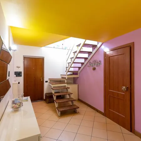 Appartamento Colored House Until 7 People Above Sqplebiscito *