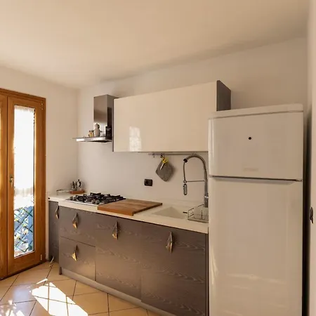 Appartamento Colored House Until 7 People Above Sqplebiscito *