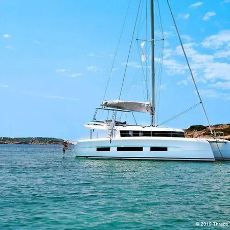 بوتيل Boatel Angioino