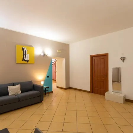 Appartamento Colored House Until 7 People Above Sqplebiscito