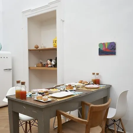 Palazzo Bevilacqua Bed & Breakfast *