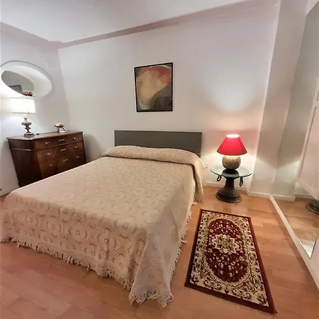 Vittoria Apartamento Nápoles