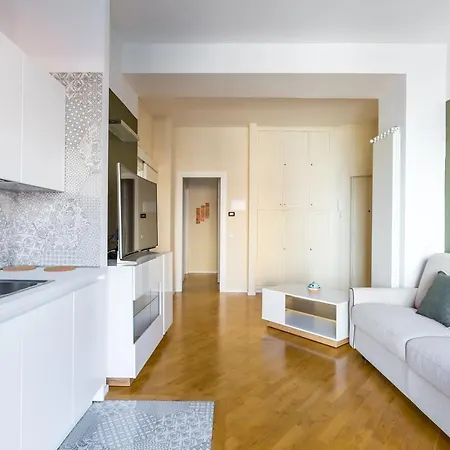 Chiaia Mon Elegant Flat By Napoliapartments * Nápoles