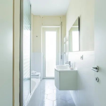 Chiaia Mon Elegant Flat By Napoliapartments Apartamento