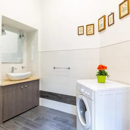 Gelso Complex And Flat By Napoliapartments Naples
