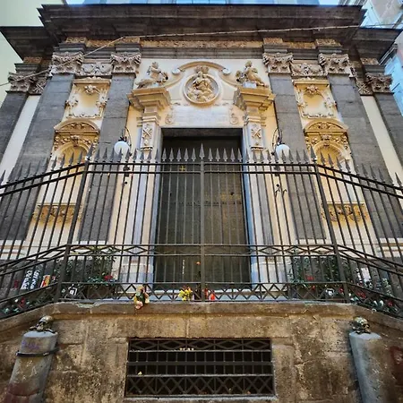 San Gennaro Apartment *