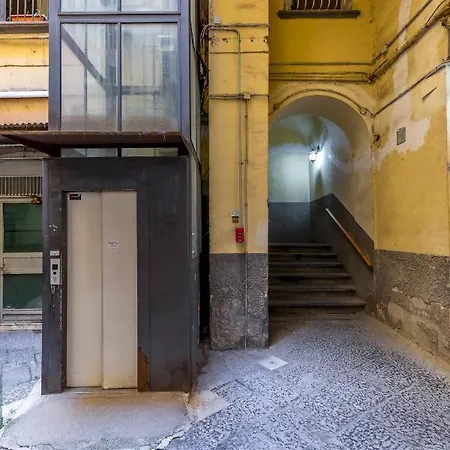 Umberto's Nest At Toledo Appartement Naples