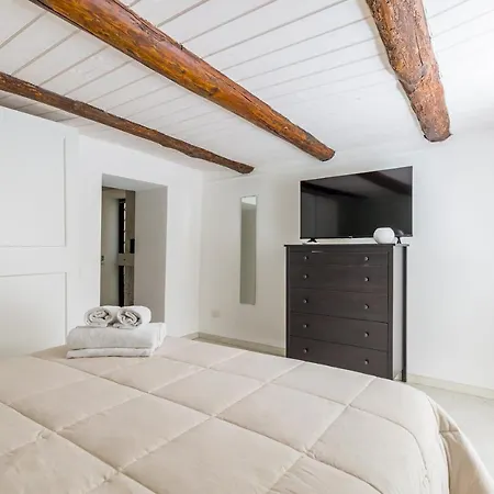 Umberto's Nest At Toledo Appartement *
