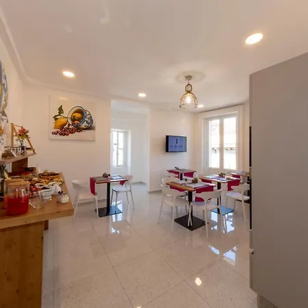 Bed & Breakfast Le Angioine Neapel