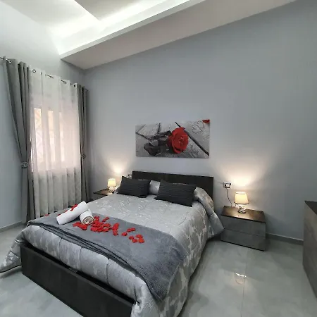 Serenity 68 * Νάπολη