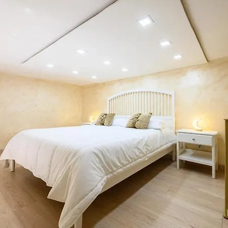 La Magnifica Gold House Naples