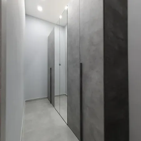 Serenity 68 * Νάπολη