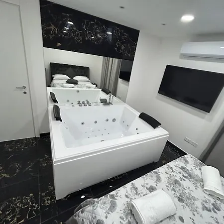 Giovanni Luxury Suites Apartamento