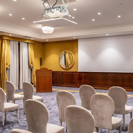 Szálloda Grand Parker's 5*