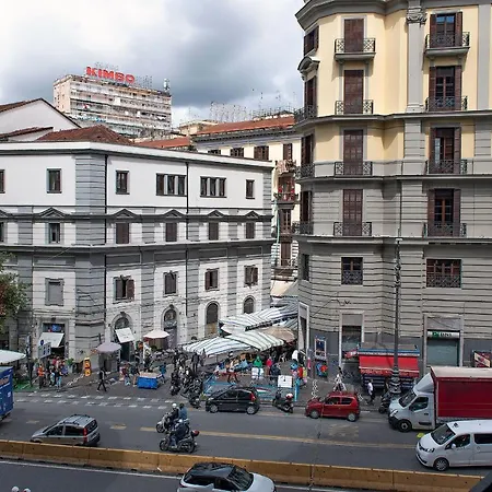 Irooms Garibaldi Gasthuis Napels