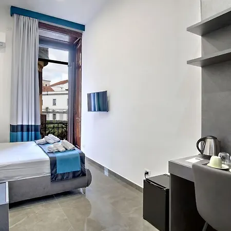 Irooms Garibaldi Gasthuis Napels