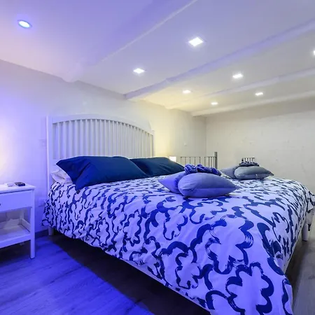 La Magnifica Gold House Apartment