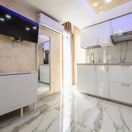 La Magnifica Gold House Apartment