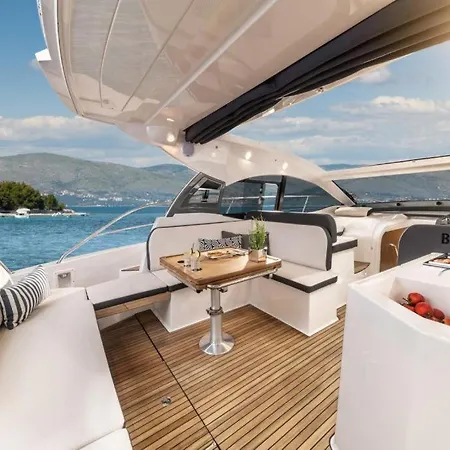 Royal H Umberto I, Centro, By Clapa Group 게스트하우스