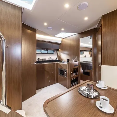Royal H Umberto I, Centro, By Clapa Group 게스트하우스 나폴리