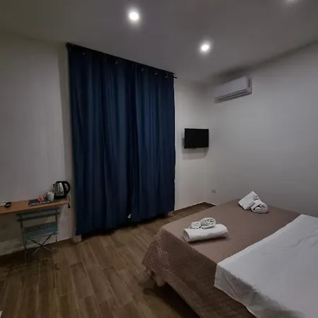 Maison Caravita * Nápoly