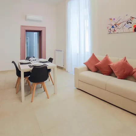 Dimora Museo Apartman *